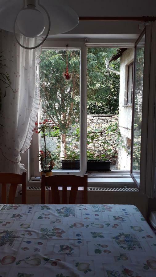 Eva Vendeghaz Villa Tata Buitenkant foto